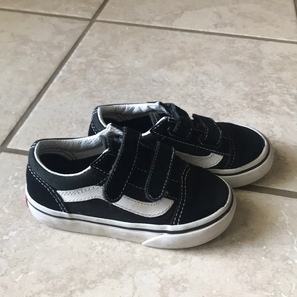 Toddler classic vans shoes 🖤